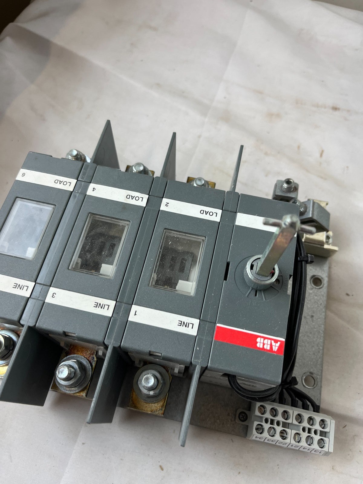 ABB 3‑Pole Load Break / Switch‑Disconnector Assembly ~200 A, Base‑Mounted, Used