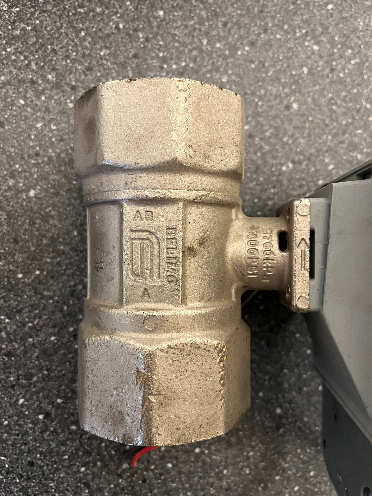 Belimo NRQ24A-SR Rotary Actuator with Valve 24VAC/DC 8Nm Modulating Damper