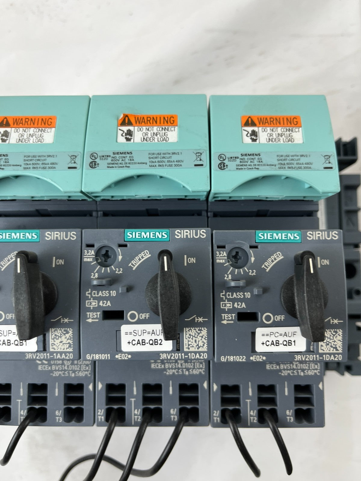 Siemens Sirius 3RV2011 Motor Starter Lot 3x MPCB 1.1-3.2A w Base Modules Used