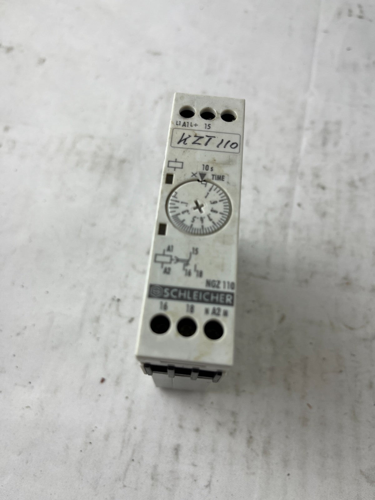 Schleicher NGZ 110 Timer Relay 230-240VAC 0.5-10s DIN Rail Used Spare Unit