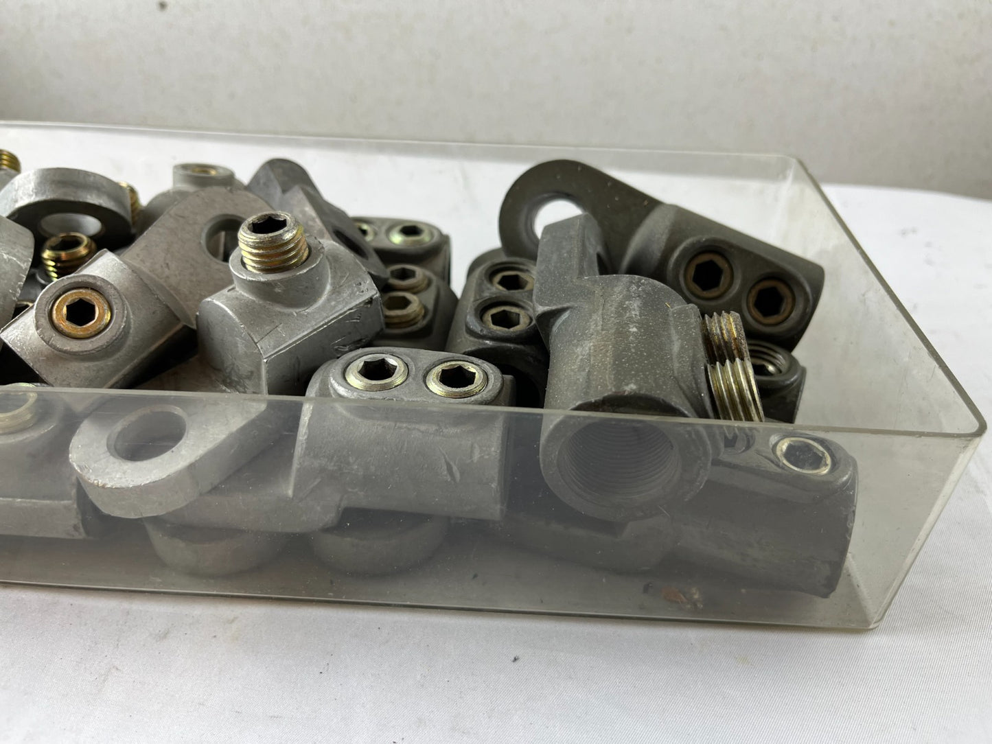 Mechanical Cable Terminal Lug 240 Mm² Double-Screw Clamp, Used Lot Bundle