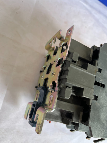 Schneider Electric LC1D80008 Contactor 4 Pole AC 125A Used Working Spare Unit