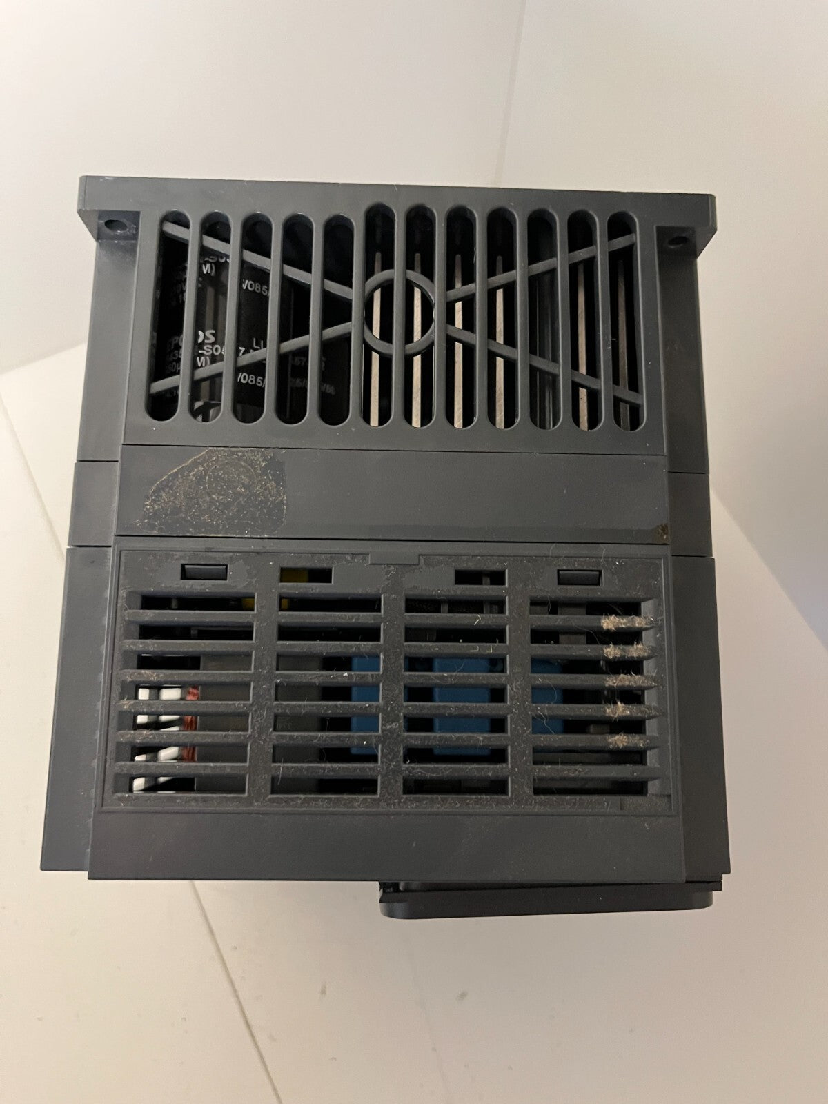 Schneider Electric Altivar 320 ATV320U40N4C VFD 4kW 5HP 380-480V Hardly Used