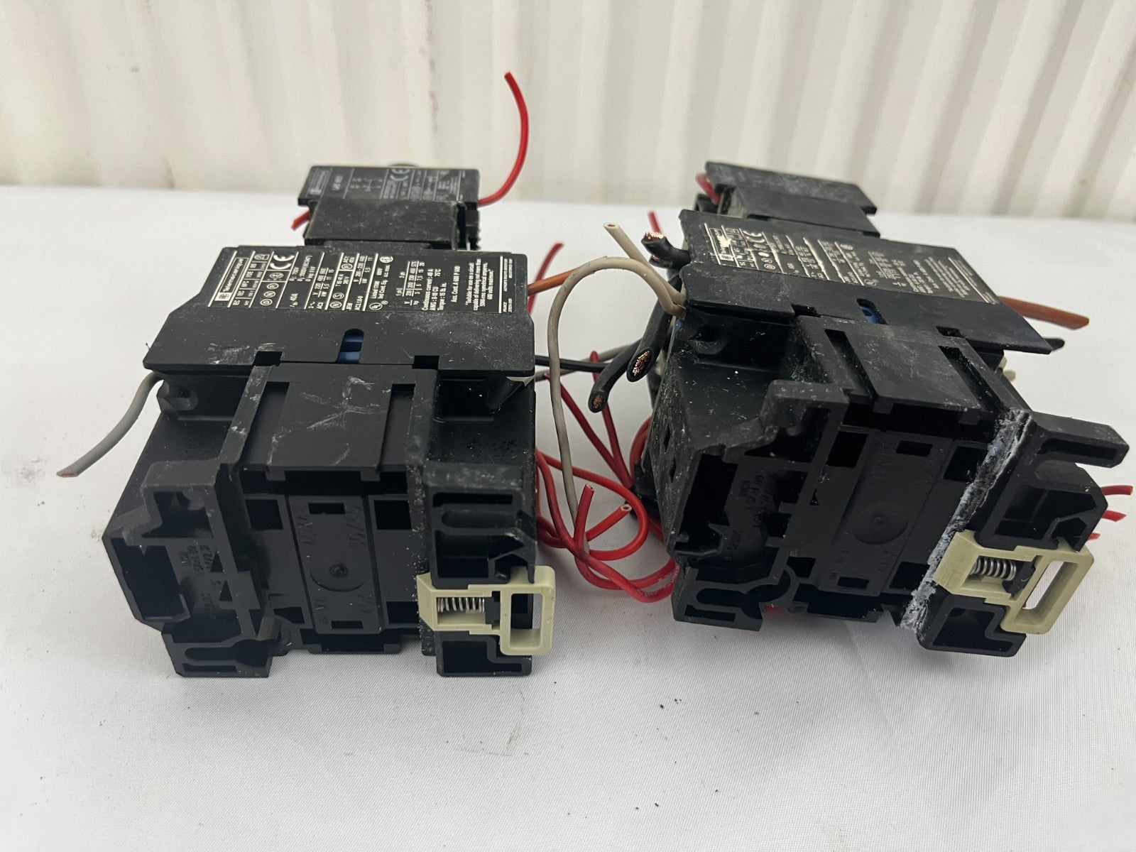 Telemecanique 40A AC Contactor + LA2 DS2 Pneumatic Time Delay Bundle – 2 Units
