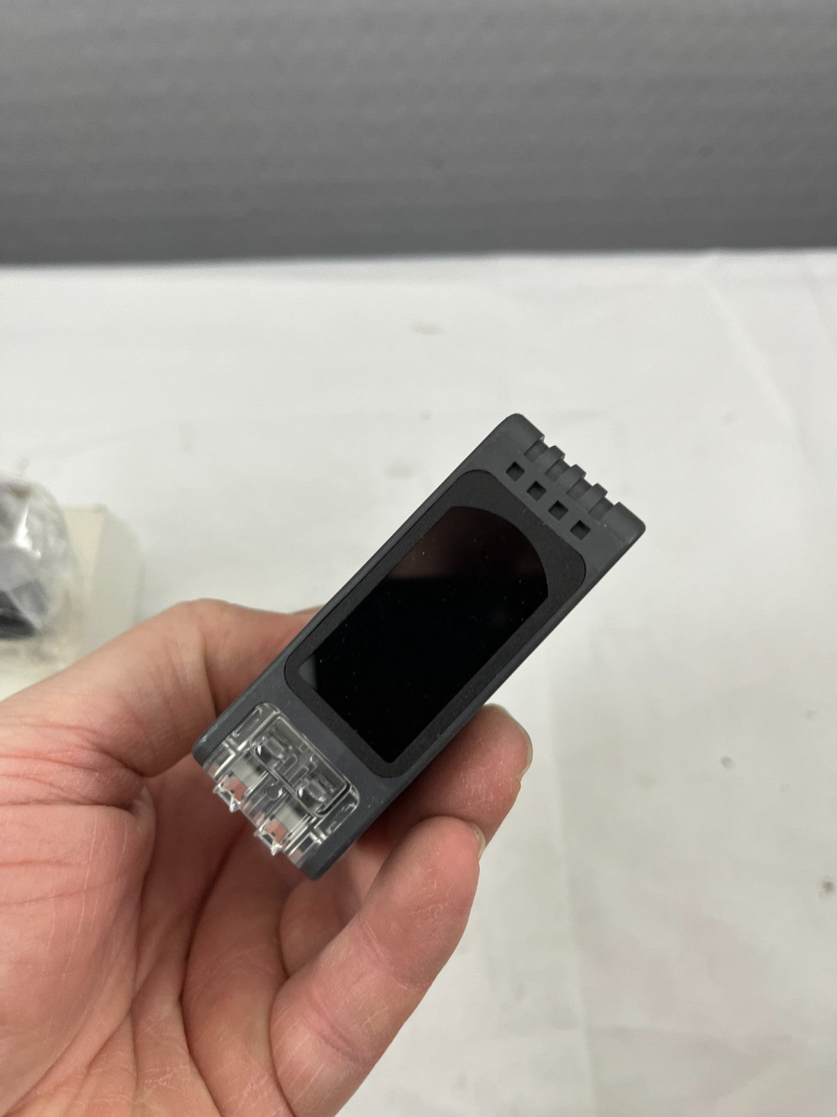 IDEC SA1U-D01M Diffuse Photoelectric Sensor, 1m Range, IP67, 24–240VAC/DC, New