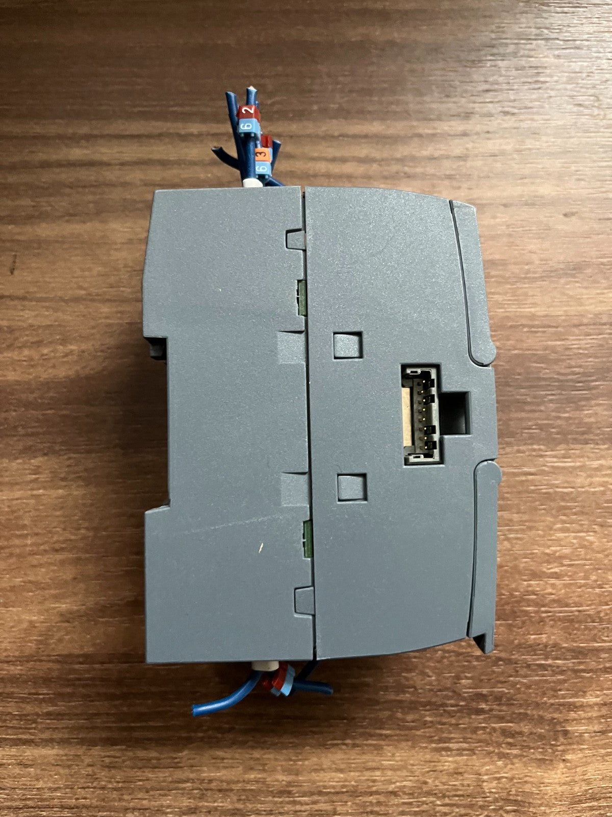 Siemens 6ES7 222-1HH32-0XB0 SM 1222 RLY 16x Relay Output Module 24VDC S7-1200
