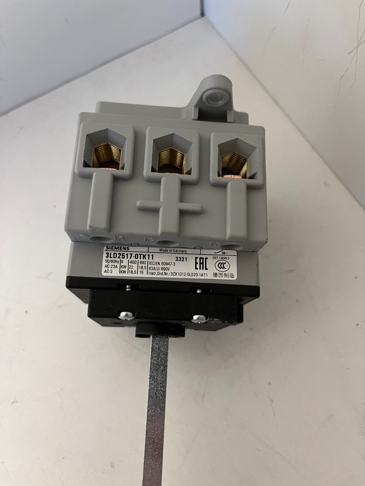 Siemens 3LD2517-0TK11 Disconnect Switch 20A 50/60 Hz - New and Never Used
