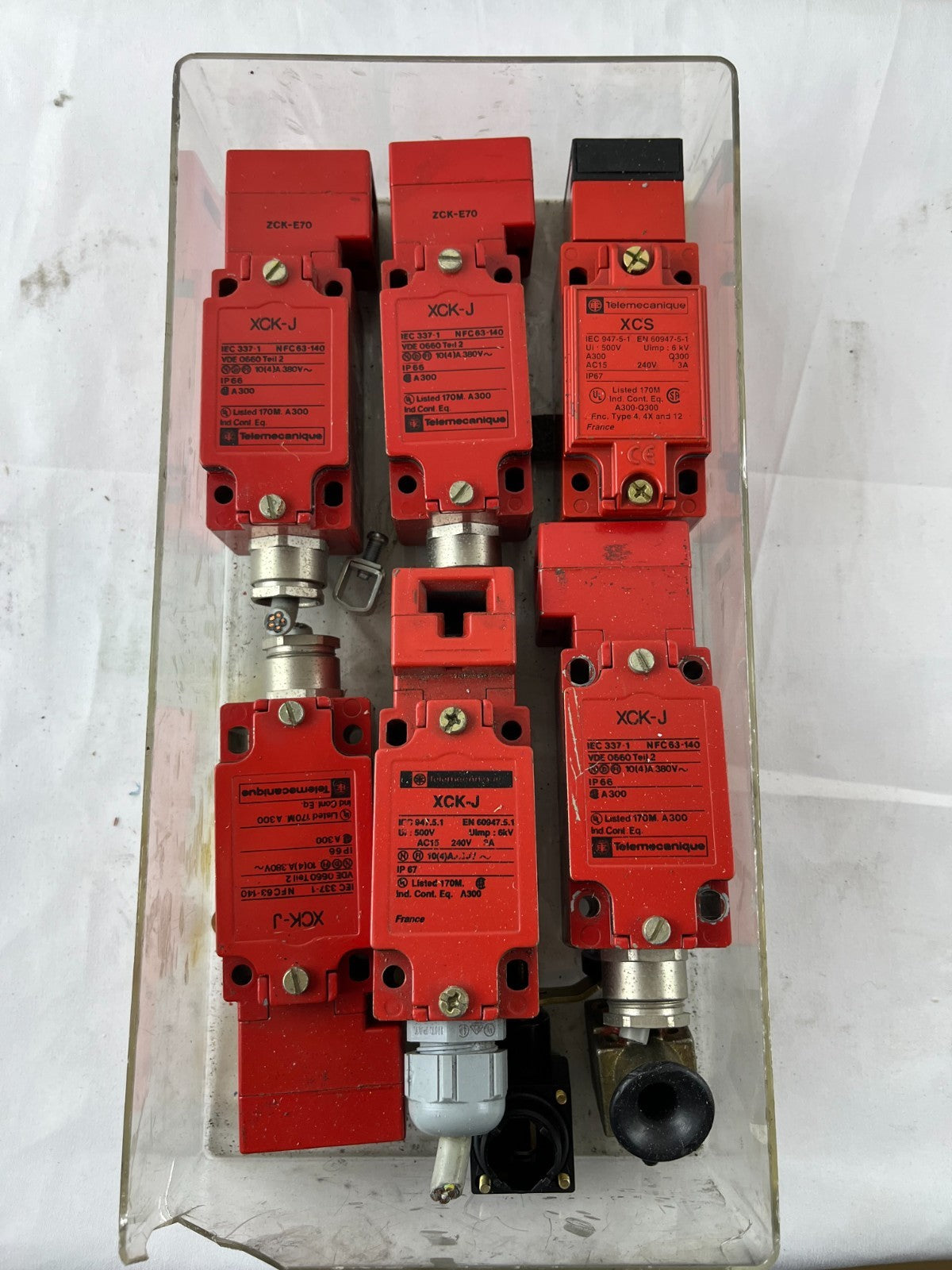 LOT 8x Telemecanique Safety Limit Switches XCK-J XCS ZCK-E70 USED WORKING France