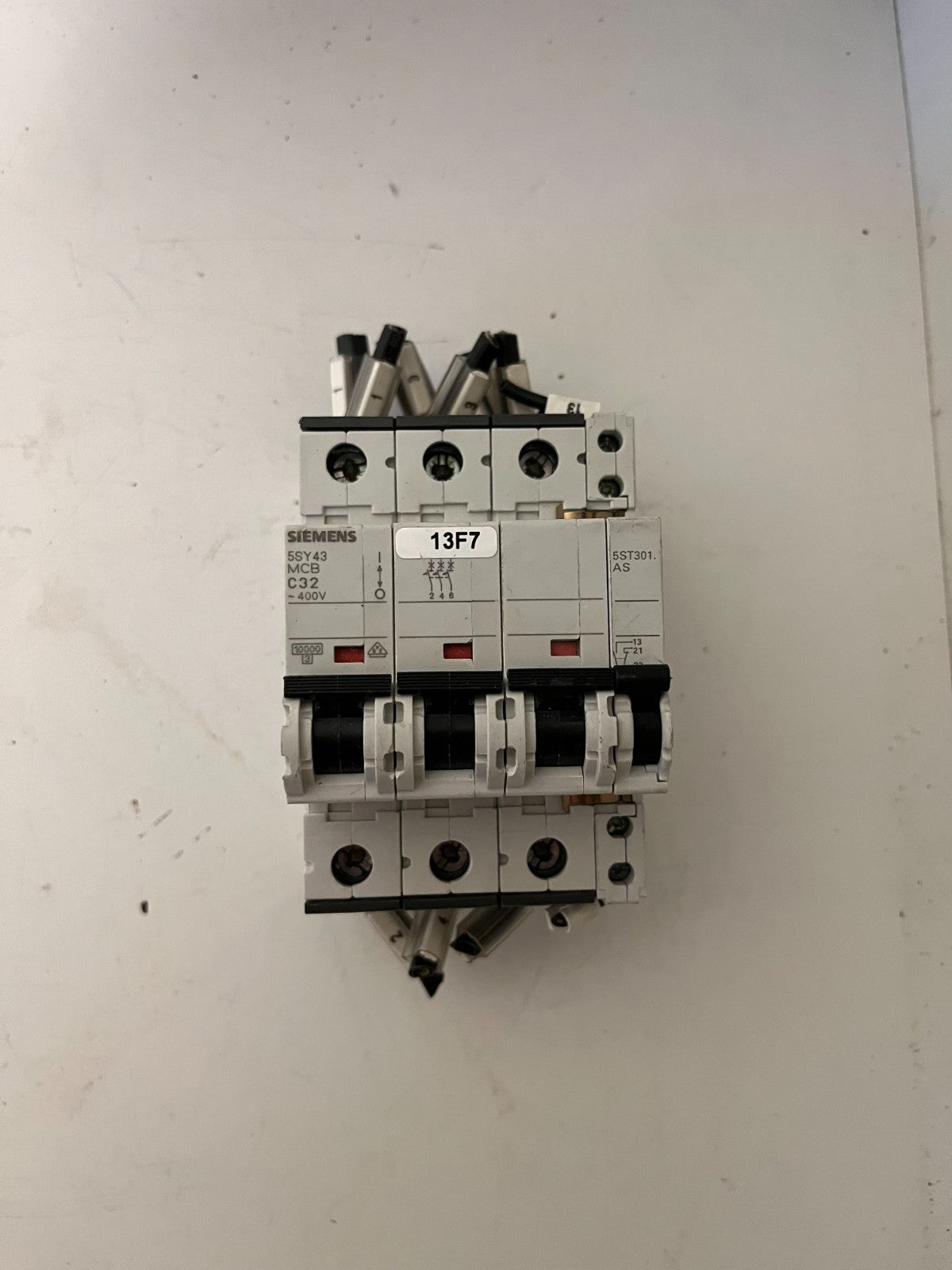 Siemens 5SY43 C32 3-Pole MCB 32A 400V w/ 5ST3010 Aux Switch Used Spare Unit