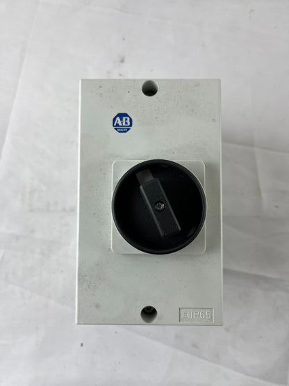Allen‑Bradley IP65 Rotary Isolator Switch Enclosure 3‑Pole 32A New Never Used