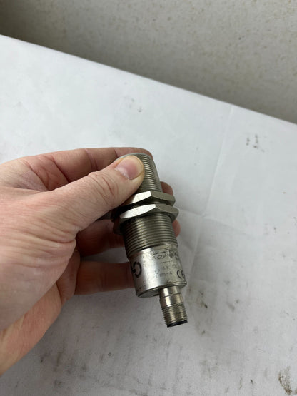 CNE TWAN 1H Inductive Proximity Sensor M30 10-30VDC M12 Used Spare Unit