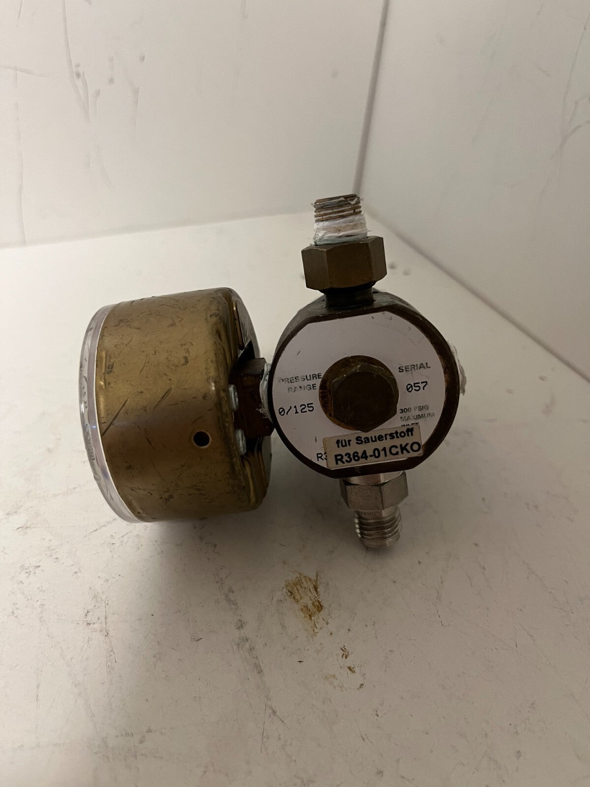 Oxygen Pressure Regulator 0–10 bar WIKA Gauge Inline Brass Used Working