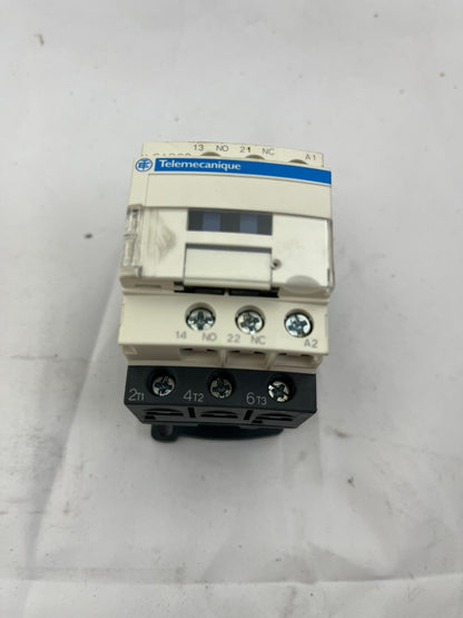 Telemecanique LC1D09B7 Contactor 24V AC Coil, 3P, 9A, 4kW/400V, New in Box