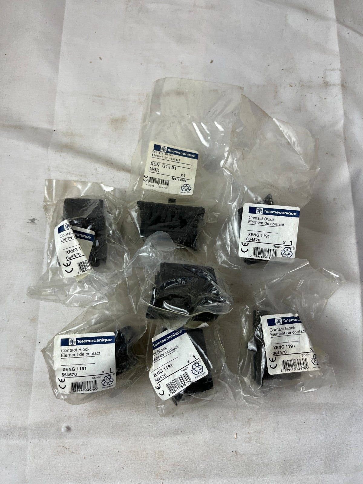 Telemecanique XENG1191 Contact Blocks 064570 2NO 1NC New Lot of 7x Pieces Total