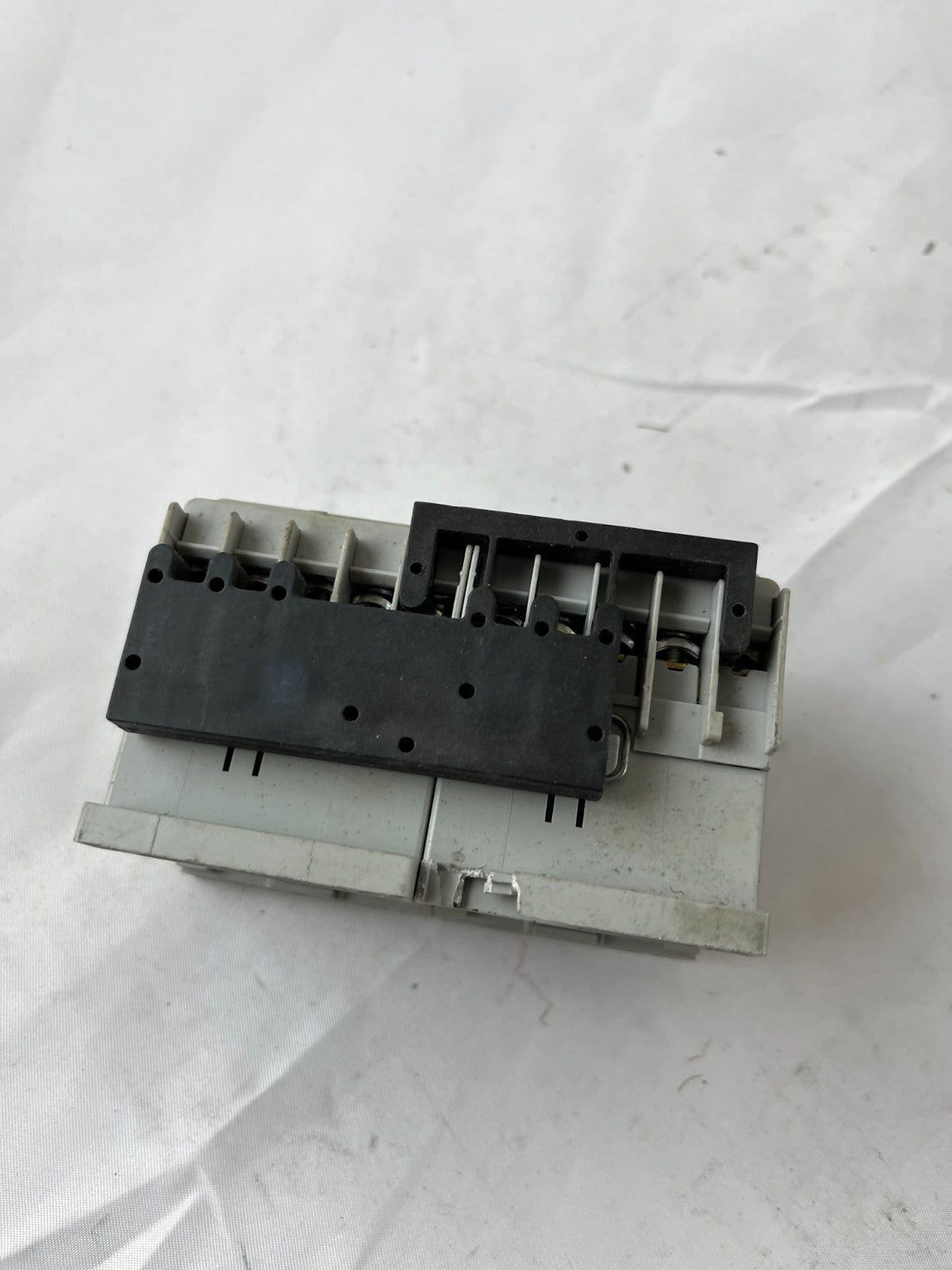 Allen-Bradley 100-KMCH Reversing Contactor Assembly 104-K09KJ02 Used Spare Unit