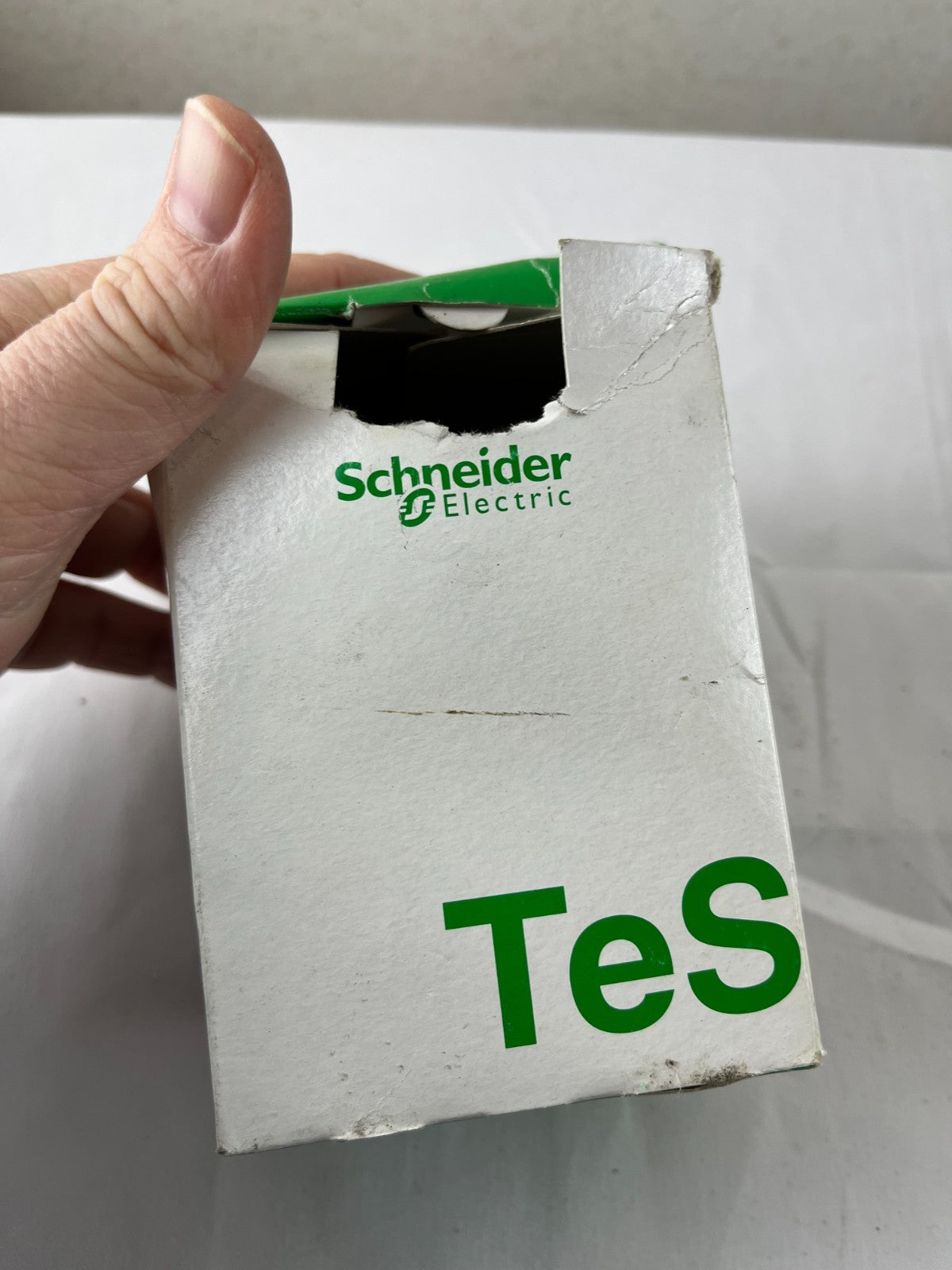 Schneider Electric VBD02 TeSys 3-Pole Switch Disconnector 12A 690V Emergency NEW