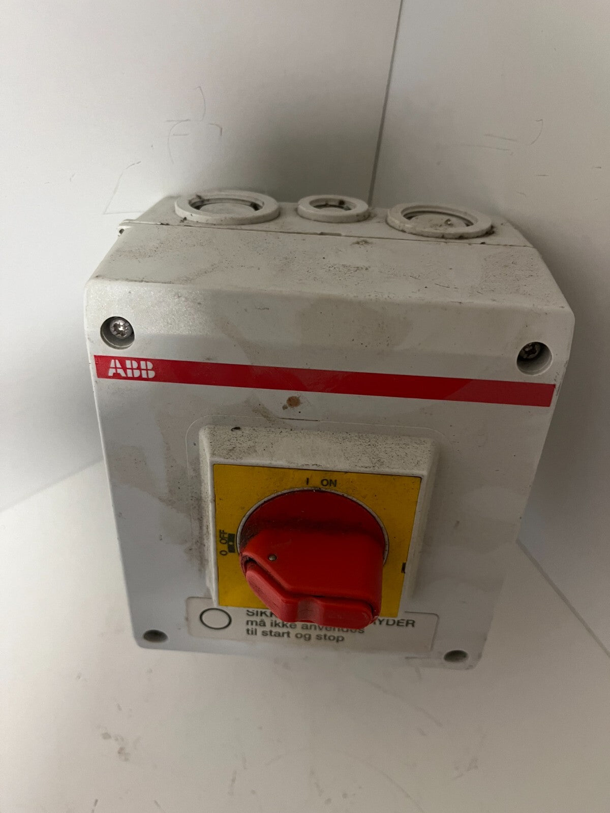 ABB OTE16A3M Safety Switch Disconnect 16A IP65 3-Phase USED Working