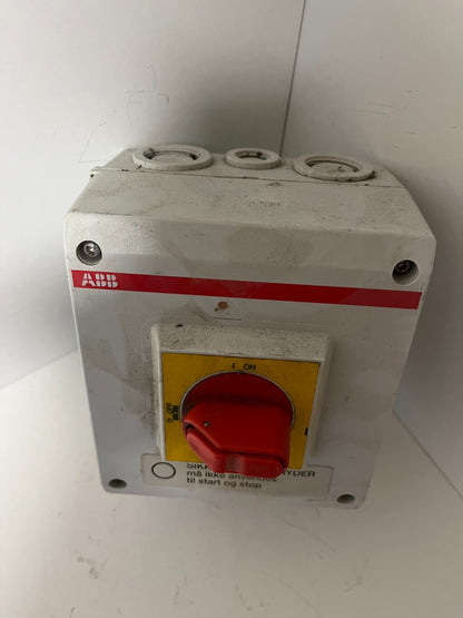 ABB OTE16A3M Safety Switch Disconnect 16A IP65 3-Phase USED Working