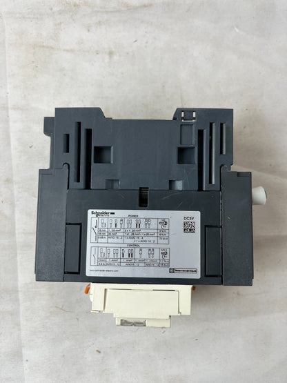 Schneider LC1D65A TeSys Contactor 80A 24V DC Coil Used Spare Unit