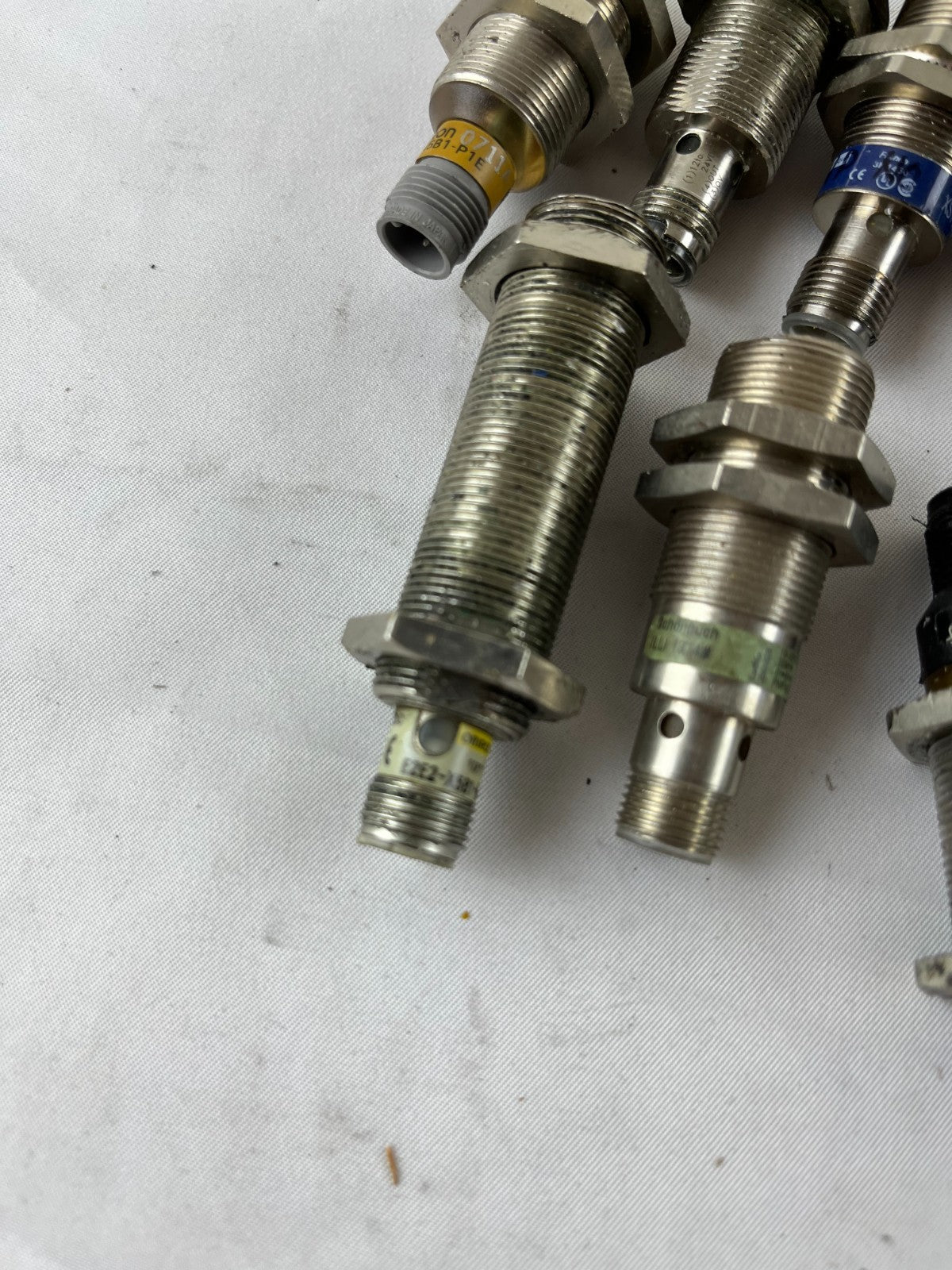 Lot of 7x Inductive Proximity Sensors M18 Mixed Brands Omron Telemecanique