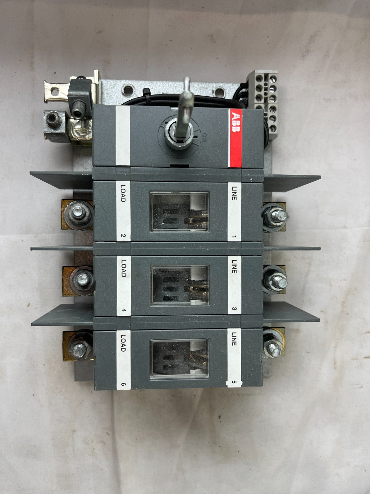 ABB 3‑Pole Load Break / Switch‑Disconnector Assembly ~200 A, Base‑Mounted, Used