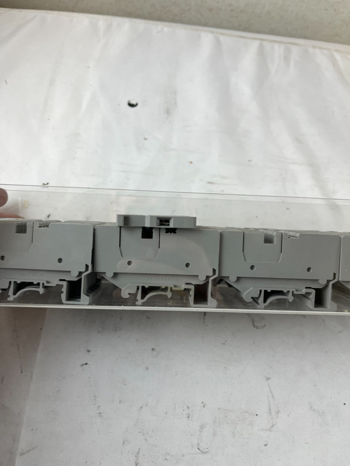 Phoenix Contact UKB4 Feed Through Terminal Blocks DIN Rail Lot Used Spare Units