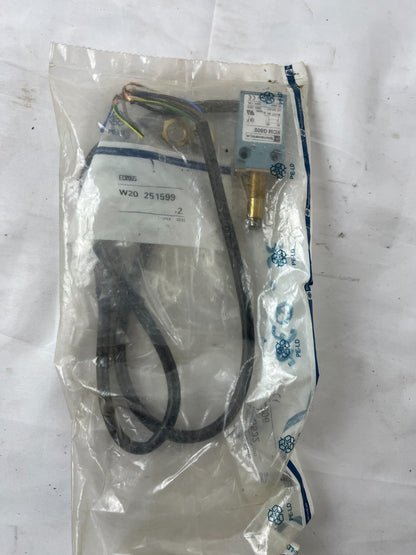 Telemecanique XCM G502 Inductive Limit Switch Sensor 064396 New Old Stock