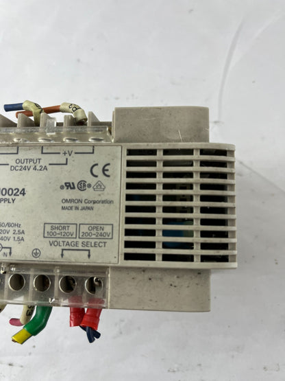 Omron S82K-10024 Power Supply 24V DC 4.2A 100–120/200–240V AC DIN Rail Used