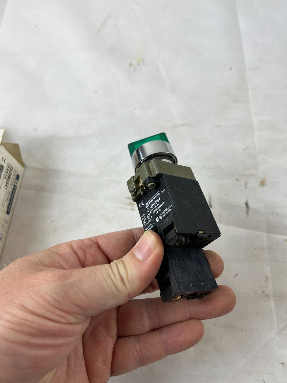 Telemecanique ZB2BW0941 Illuminated Pushbutton Green 1NO New NOS Spare Unit