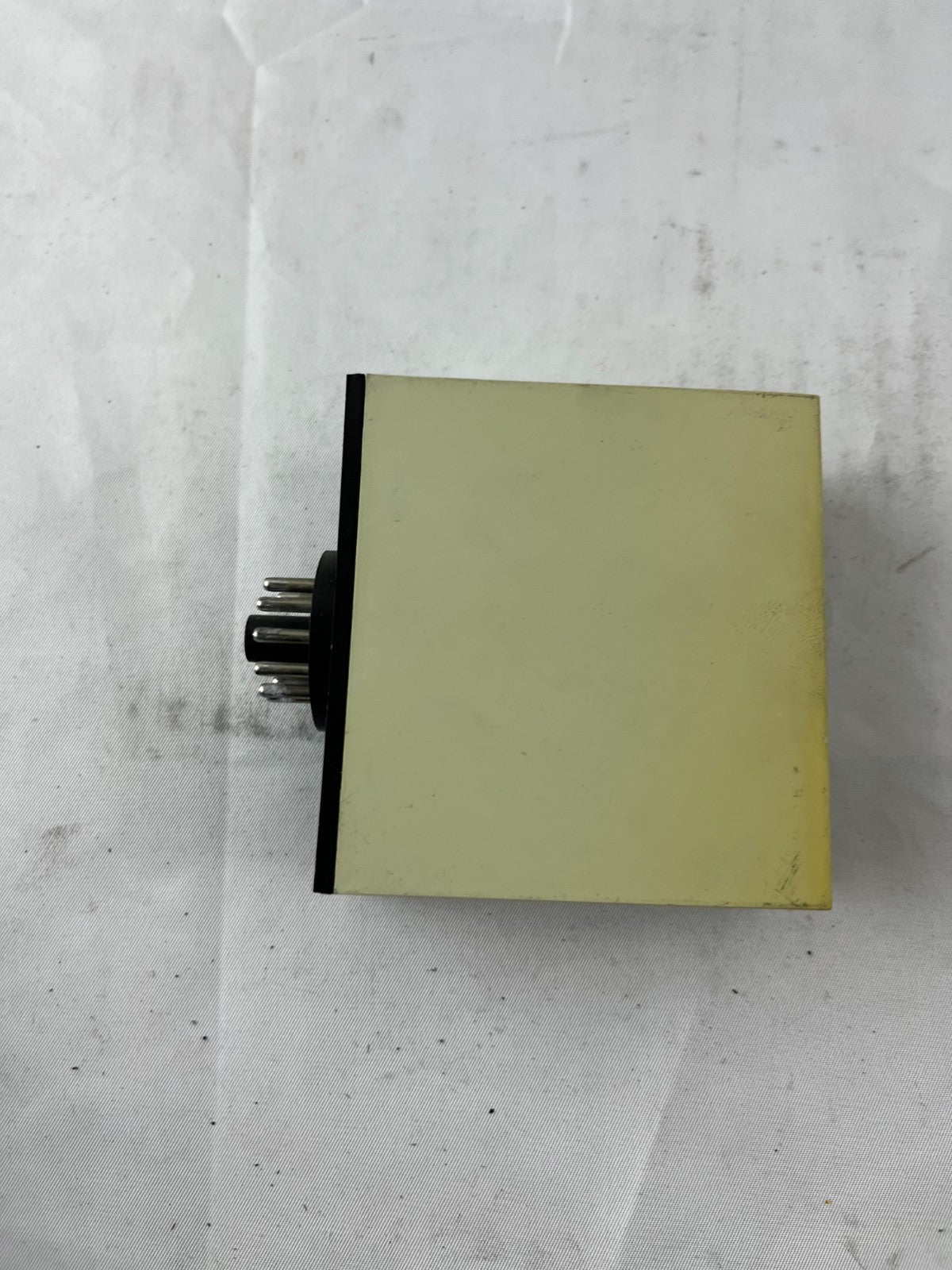 Electromatic SV150 220 Dual Level Relay 220VAC Oil Granulates Capacitive VR