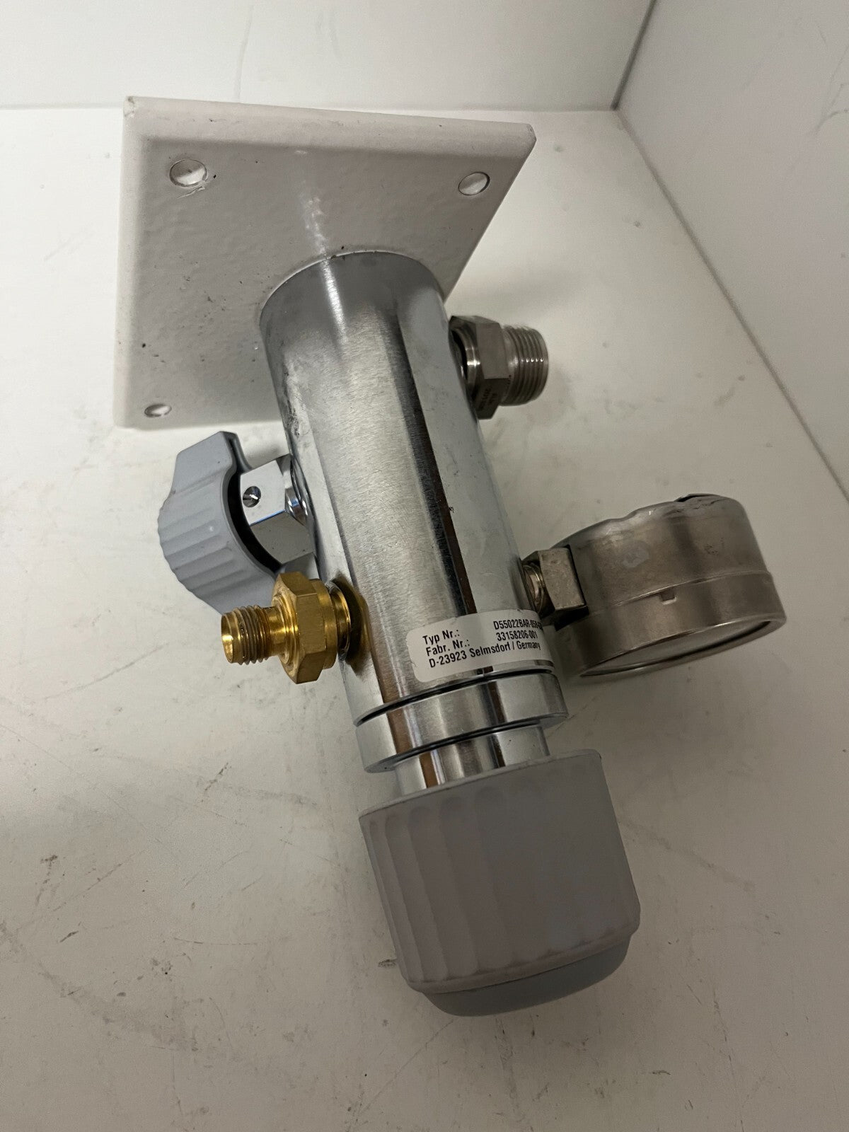TESCOM D55022BAR-05B-G3S Pressure Regulator 0–10bar Gauge He Panel New