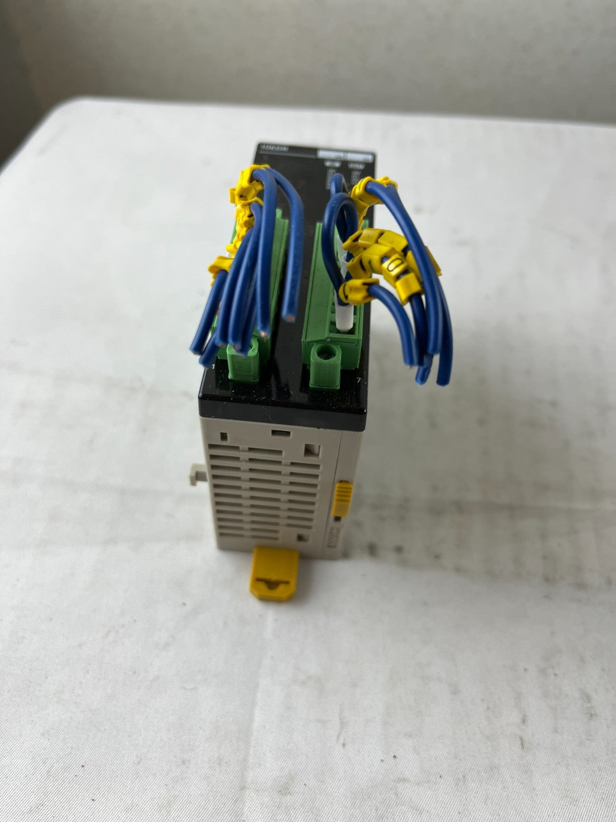 Omron CPM2C-10EDR I/O Unit 6x 24V DC Inputs 4x Relay Outputs with Plug Connector