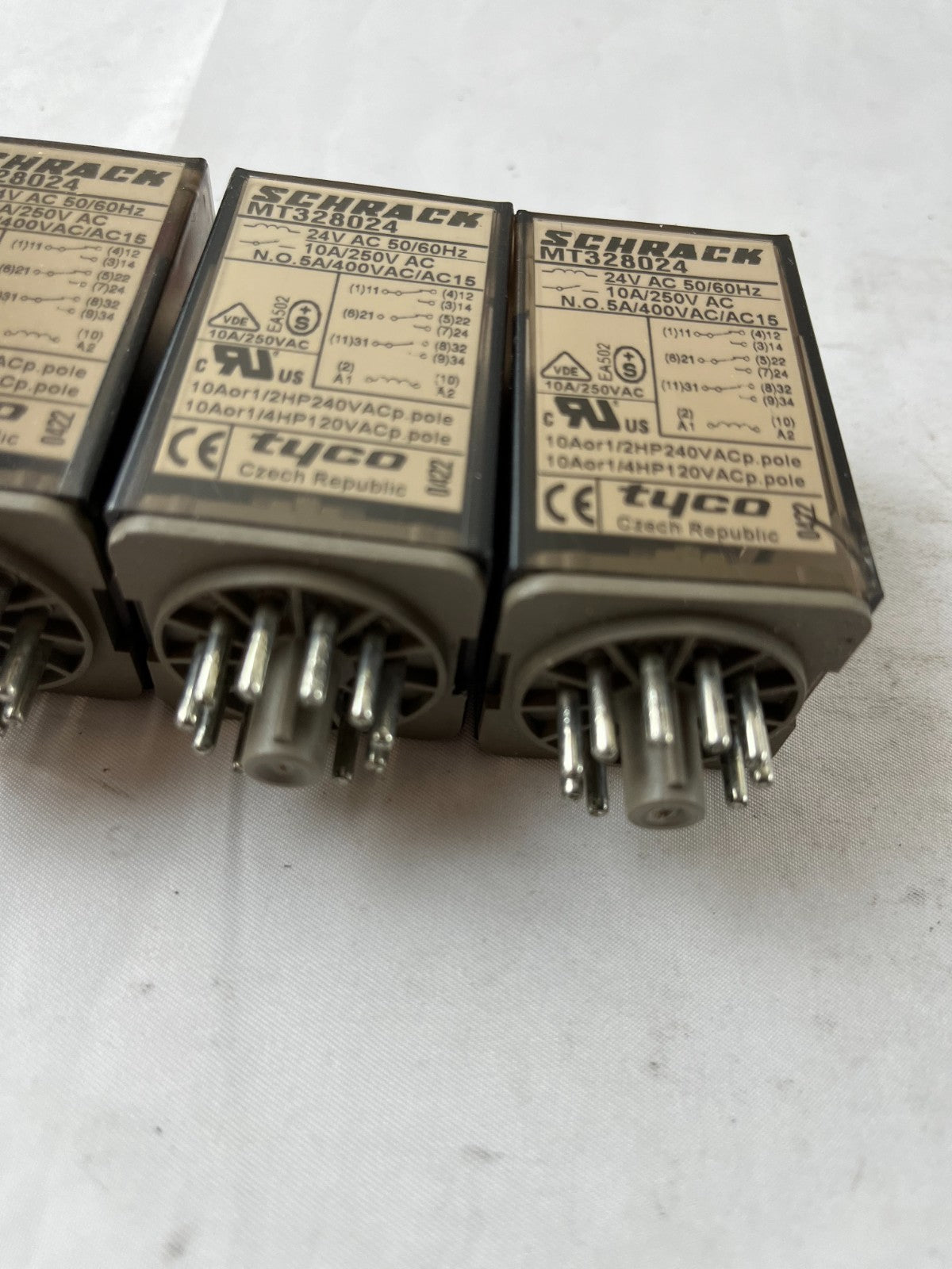 Schrack MT328024 Relay 24V AC 10A 3CO Plug‑In Tyco – Lot of 3 Used Spare Units