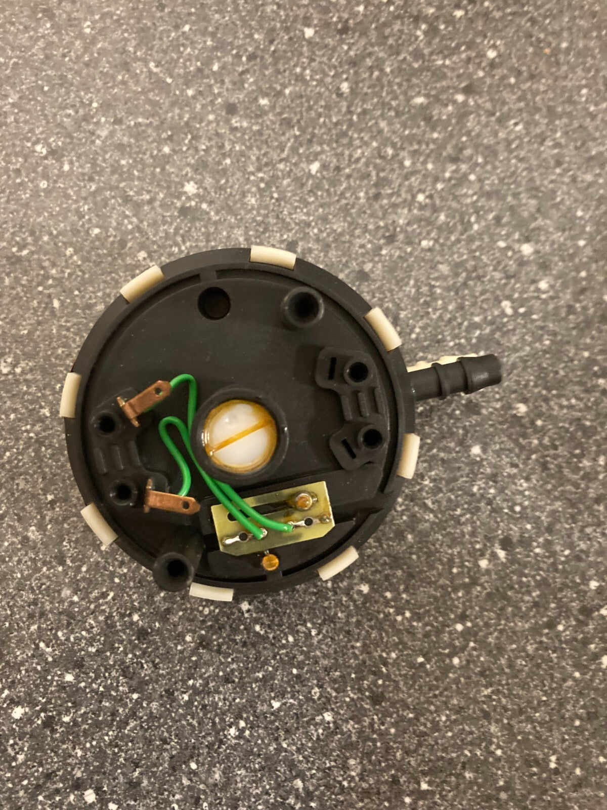 Bosch Junkers Gas Boiler Pressure Differential Switch PN:87174060490 NOS