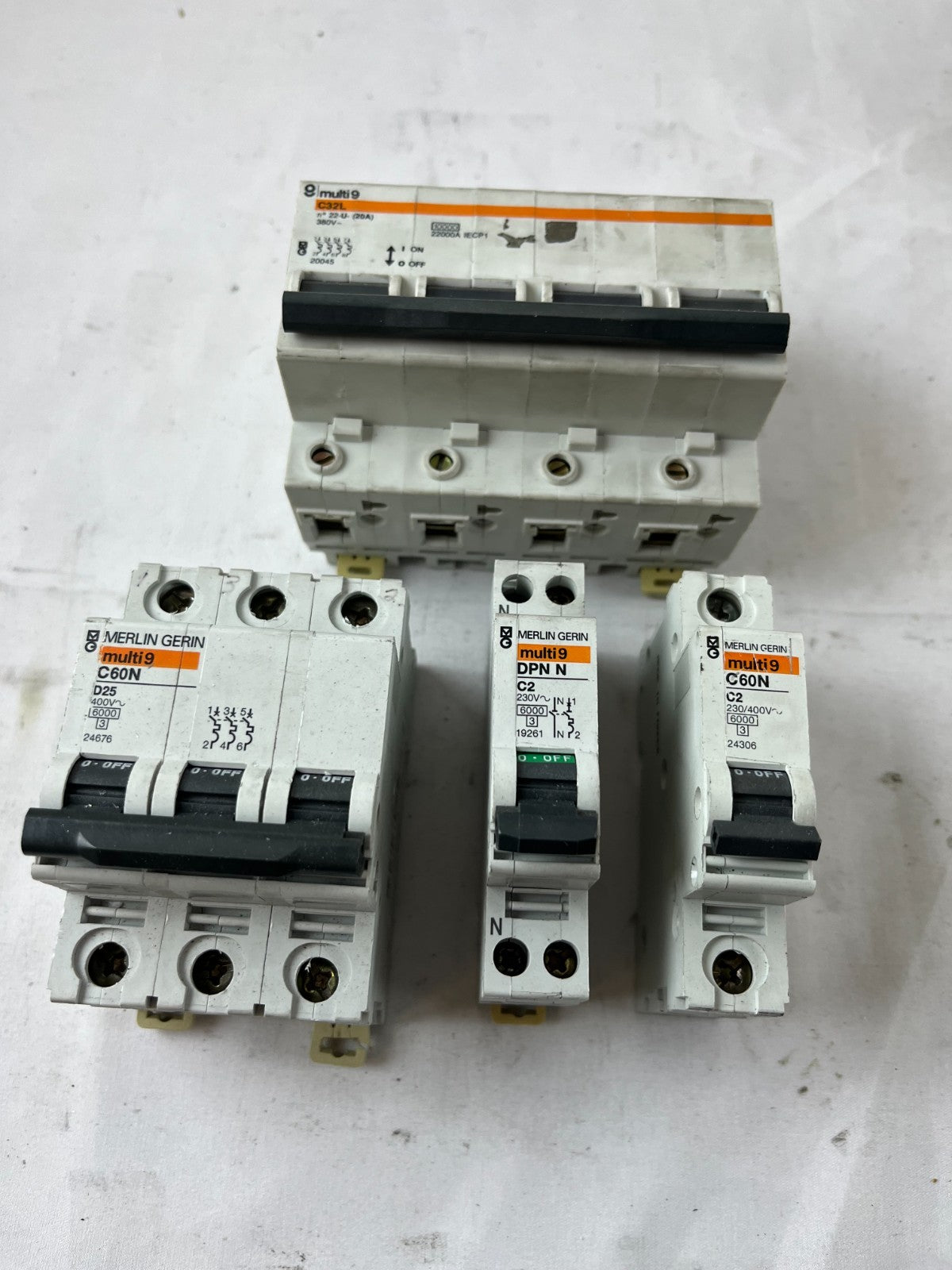 Merlin Gerin Multi9 C32L C60N DPN N Breaker Lot 4pcs 230/400V Used Spare Units