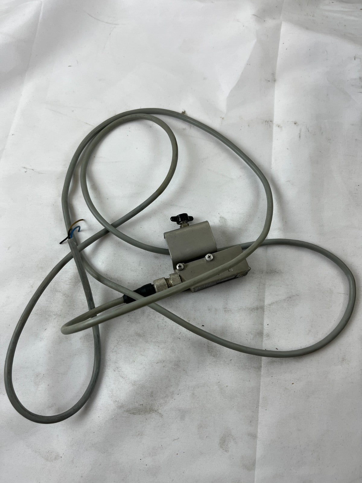 Omron E3S-CR67 Photoelectric Sensor 10-30VDC Amplifier Built-In Used Spare Unit