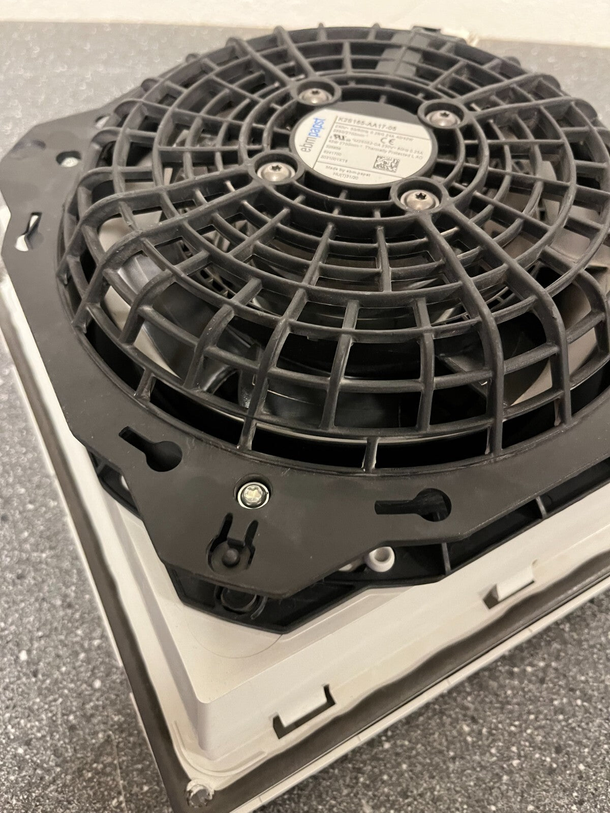 Rittal SK 3241.100 Fan Filter Unit with Integrated Fan - 26x26 cm - Lightly Used