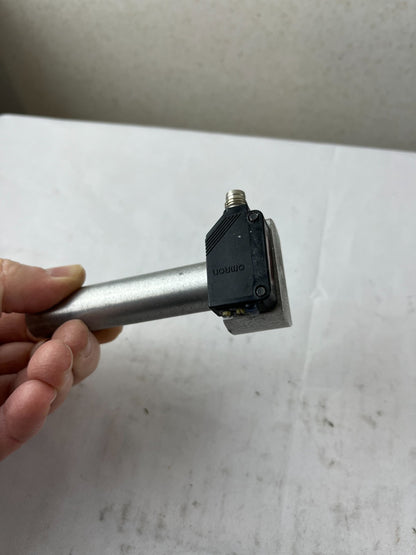 Omron E3Z-D66 Photoelectric Sensor M8 Used w/ Mounting Bracket Spare Unit