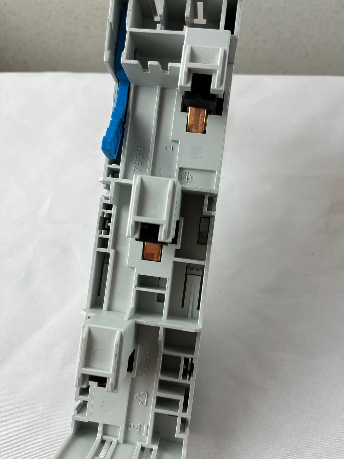 Wöhner 32441 EQUES EasyConnector Busbar Adapter 32A 690V 60Classic New