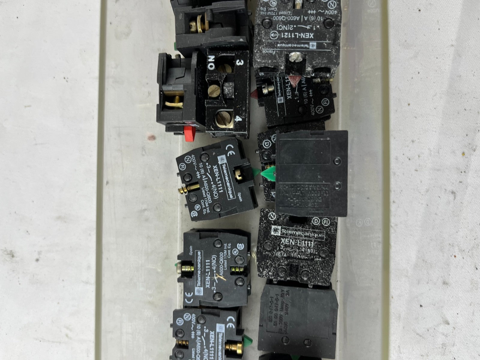 Telemecanique XEN‑L Series Contact Blocks 1NO/1NC Mixed Models Lot Used Bundle