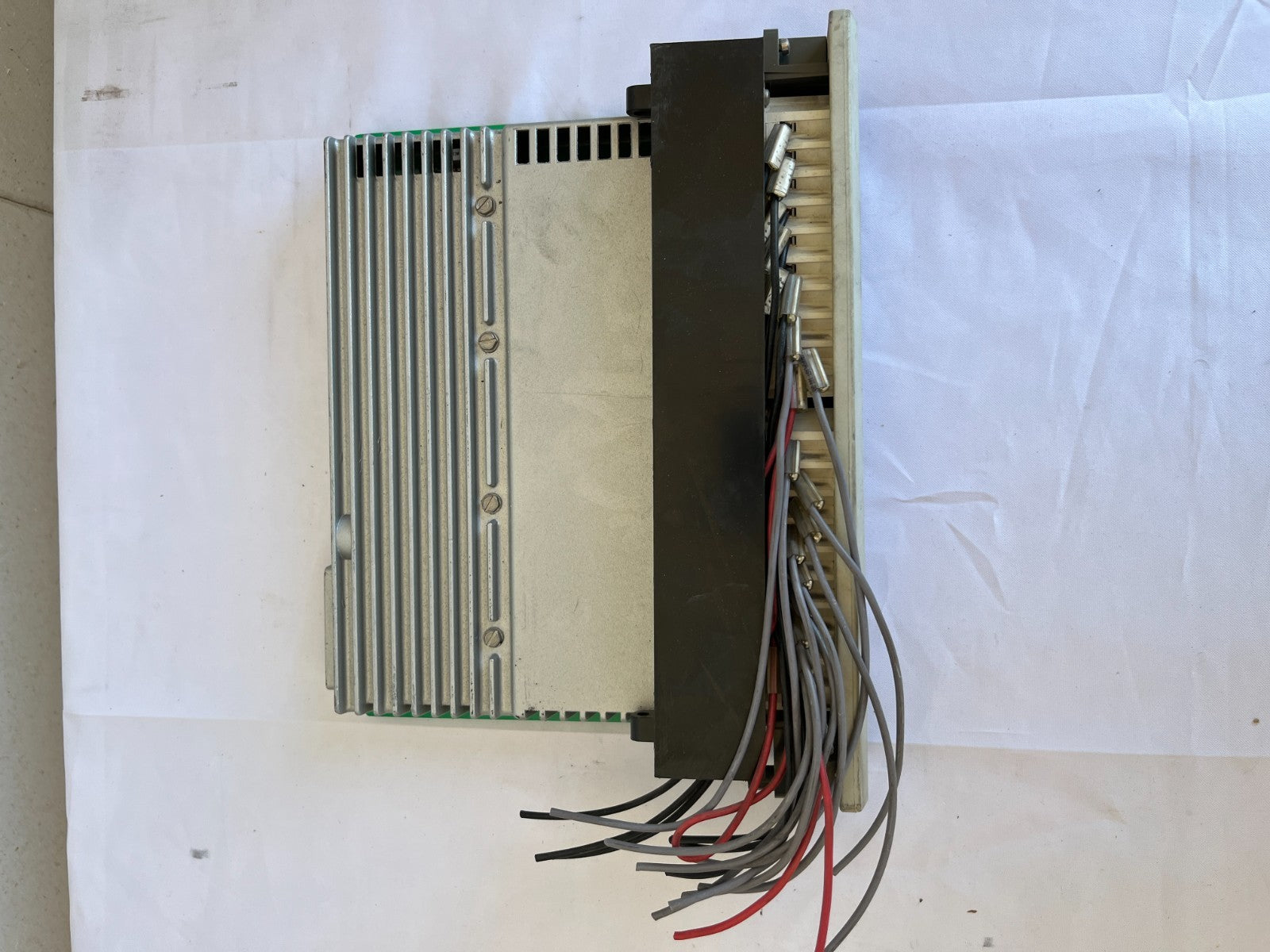 Schneider Modicon AS-B825-016 24VDC True High 16 Point Input Module Used