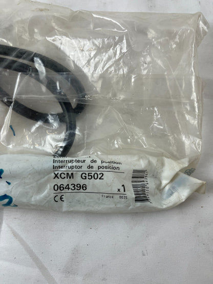 Telemecanique XCM G502 Inductive Limit Switch Sensor 064396 New Old Stock