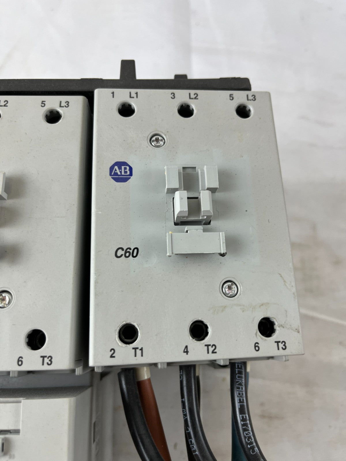 Allen-Bradley Motor Starter Bundle 100-C60 Contactors 193-EEGE Overload Relay