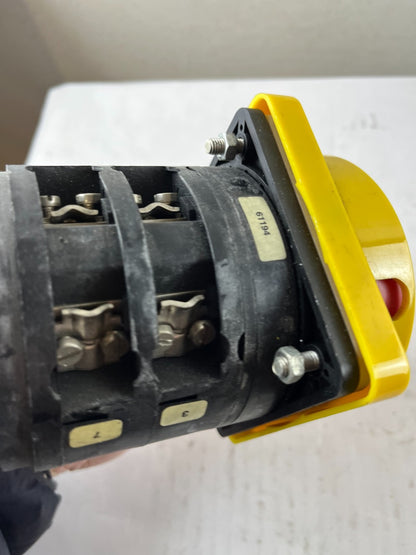 Salzer S606 Rotary Isolator Switch 70A 600VAC 3-Phase ON/OFF Panel Switch