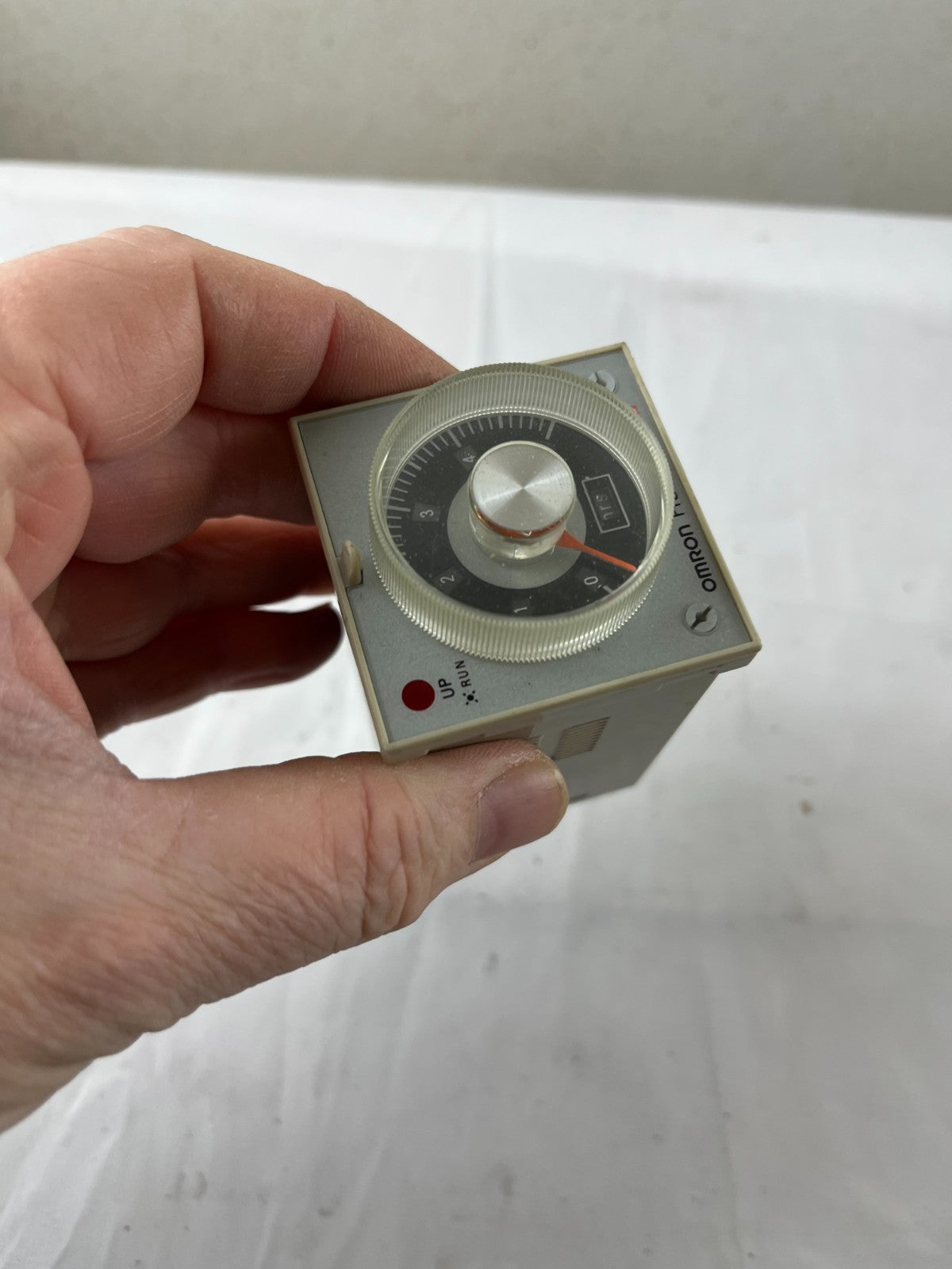 Omron H3BA-8H Timer Relay NEW 200-240VAC 0-5hrs 8-Pin DPDT Japan Made