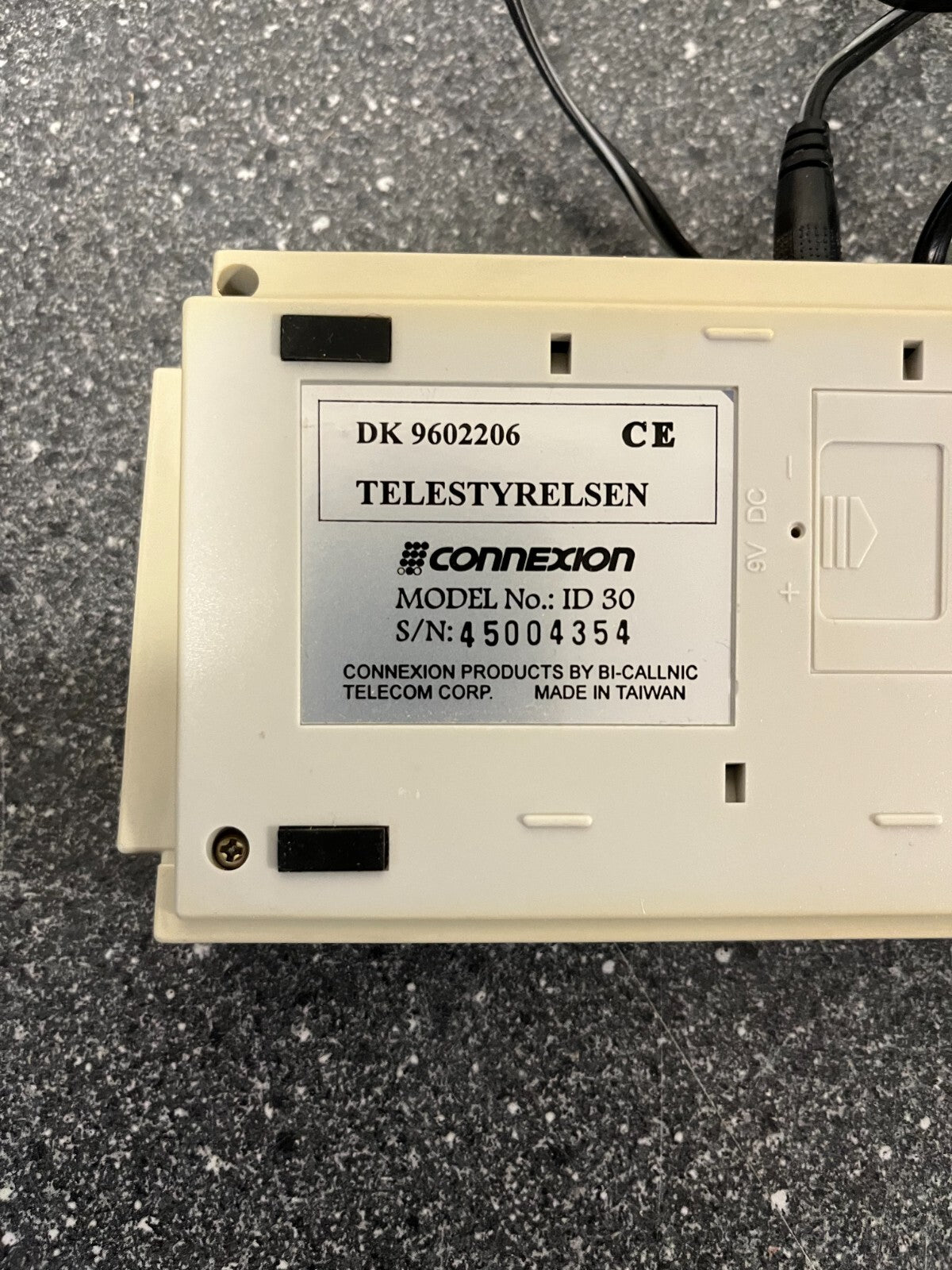Vintage Connexion Telecom Caller ID Unit ID 30 with Power Adapter, Working