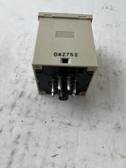 Omron H3CR-A8 Analog Timer Relay 100-240VAC 5A Plug-In Used Spare Unit