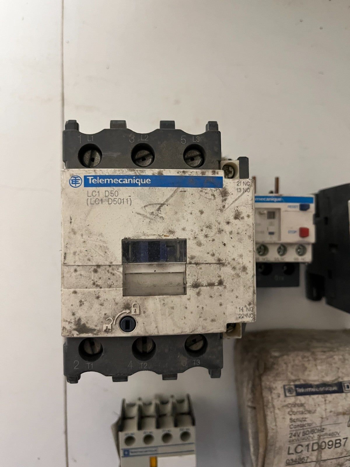 Telemecanique / Square D Industrial Contactor & Relay Lot – 5 pcs – Used Working