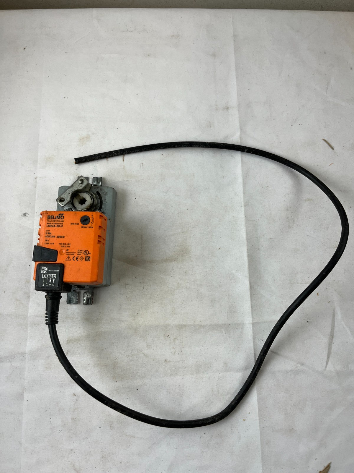 Belimo LM24A-SR-F Rotary Damper Actuator 5Nm AC/DC 24V Modulating Used Spare