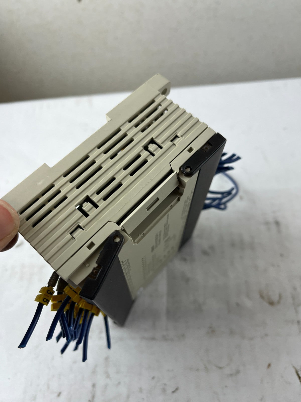 Omron CPM1A-30CDR-D-V1 PLC Controller 24VDC 30 I/O Relay Output Used Spare Unit